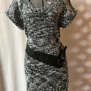 Decree women’s short sleeve dress sweater with belt black and white extra-large